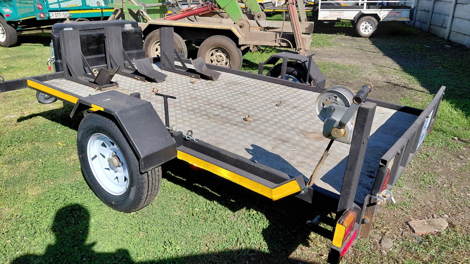 Three Bike Trailer Rental (4)